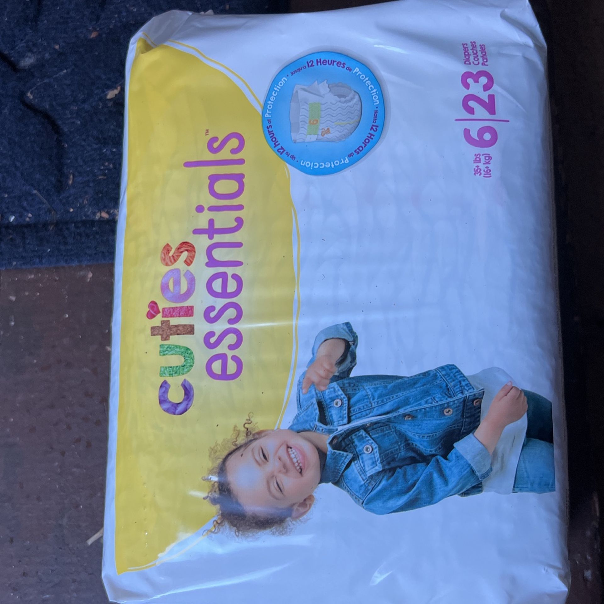 Cuties Diapers  Size 6 23ct