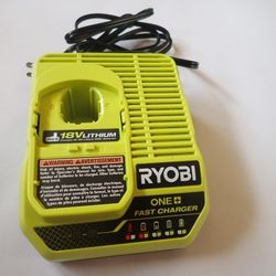 Ryobi ONE+ 18v Fast Charger with Battery 