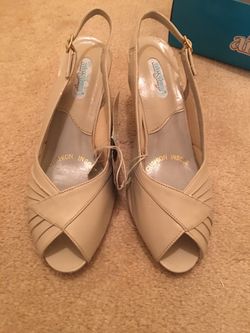 Peep toe heels, new with tags