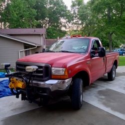 2001 Ford F250 Super Duty With Plow And Other Features