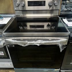 LG Smart Wi-Fi Enabled Electric Range with Easy Clean 