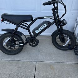 It’s a e-bike it comes in black