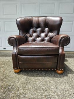 Ethan Allen Cromwell Tufted Wingback Chesterfield Recliner Chair