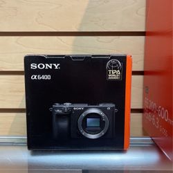Sony A6400 With 16-50mm Lens