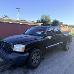 2006 Dodge Dakota