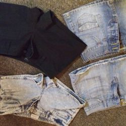 Cute Summer Clothes. Junior's Size 5. Used.