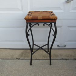 Country Cottage Vintage Wrought Iron Wicker Wood Plant Stand 27" Tall

