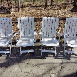 Grosfillex Adjustable Patio/Lawn Chairs