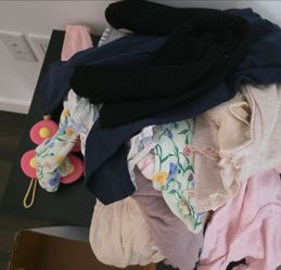 HUGE BUNDLE OF BABY GIRL CLOTHES