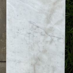 Bianco Carrara marble tiles