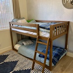 Max & Lily Twin Low Bunk Bed, Kids Solid Wood