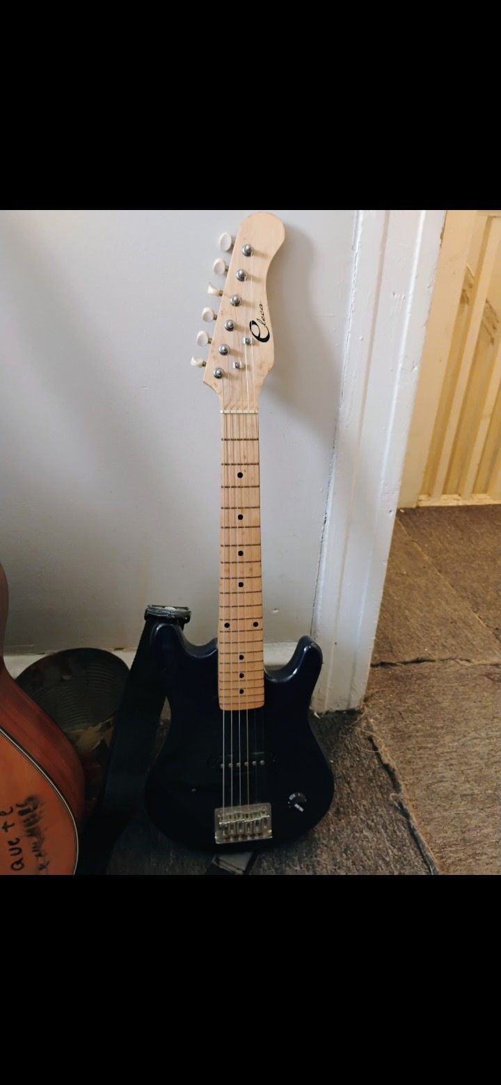 Pick Up Asap! $40 Obo Like New Childs Eleca Stratocaster Electric Guitar Black 6 string