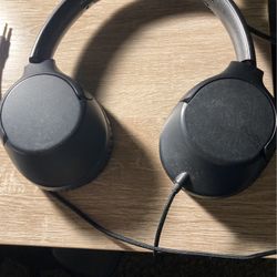 Wired Headphones 