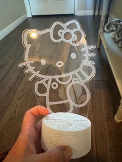 Hello kitty lamp