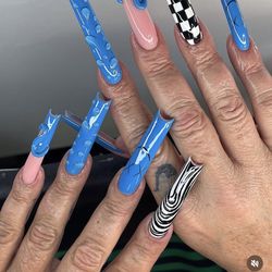 Nails 