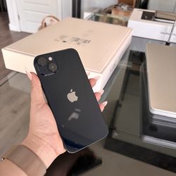 Apple iPhone 14 Plus 128GB! Unlocked to any company! 90 day warranty! We offer financing!