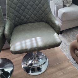 4 Swivel Stool Chair 