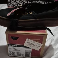 Men Authentic Vans 