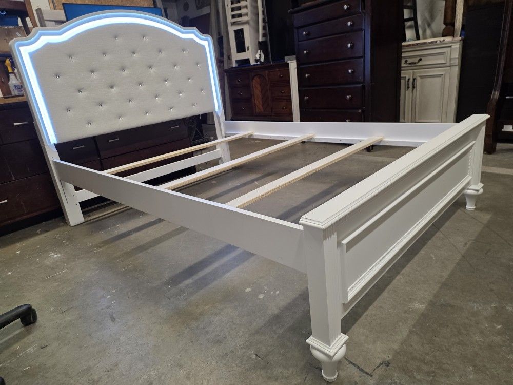White Upholstered Tufted Full Size Bed Frame with LED Lights