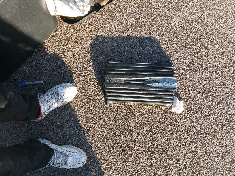 Sony Xplode 600 Watt Amplifier