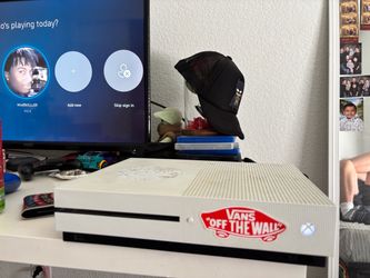 Xbox One S White