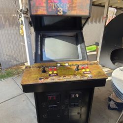 Tekken 3 arcade game works great takes quarters
 PRICE ISFIRM! 