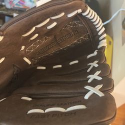 Wilson Glove 