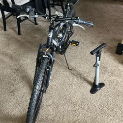 26 inch bike with new lights, pump,and inner tubes