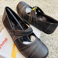 Orthaheel Women’s Slip On Shoe Size 7
