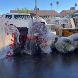 Par De Bujes Para Sentra 2005 Por  $30 Y Bujes Para Ranger 2001 Por $40