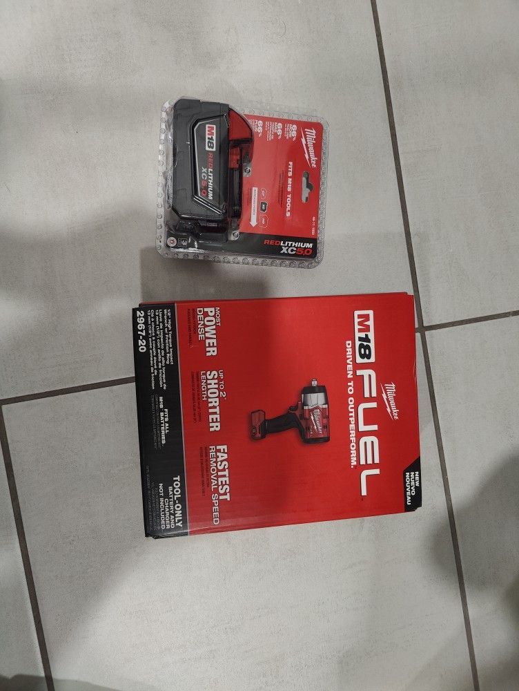 Milwaukee M18 Fuel Impact Wrench 1/2 Inch High Torque Whit 5.0ah Battery