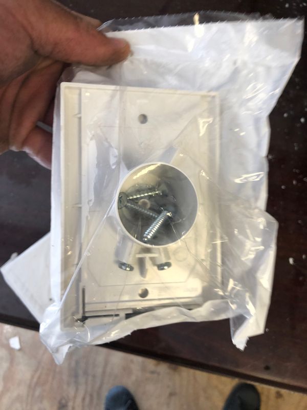 central vacuum plug