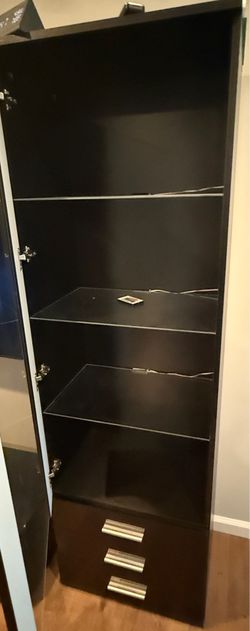 Entertainment center