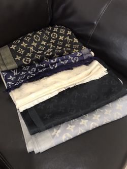 Winter scarf—- Brand new