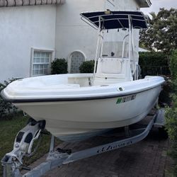 22ft Bombardier w/ Yamaha V6 200 + Garmin Electronics