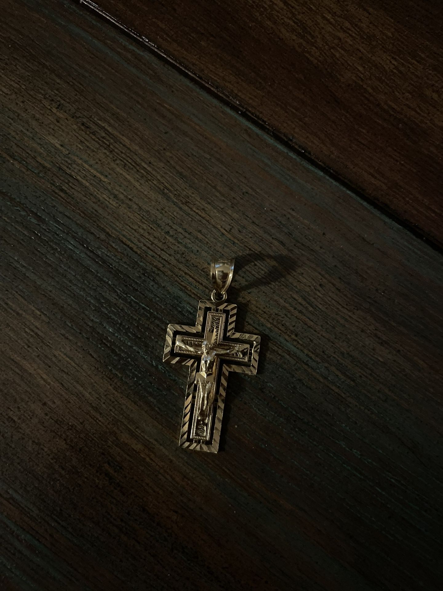 PENDANT “Jesus Cross”