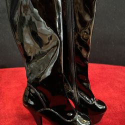 New Pleaser Boots Size 8