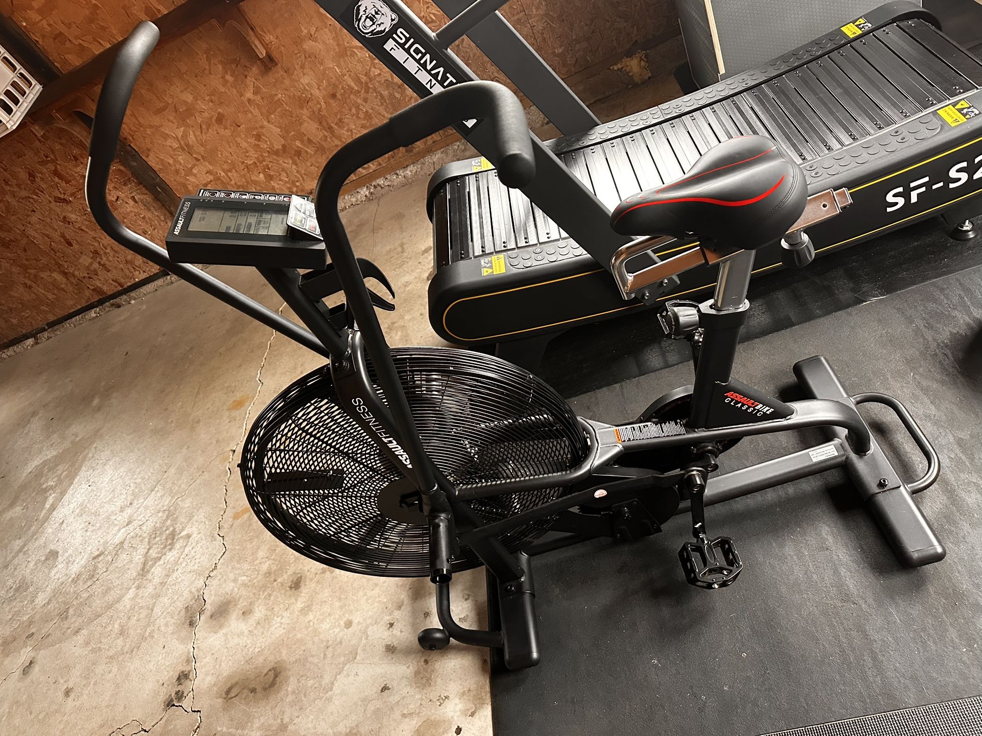 💪 AirBike, Lightly Used, Extra Seat for Extra Cheeks 😏