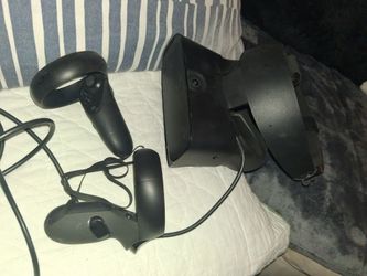 Oculus Rift S VR Headset with Touch Controllers