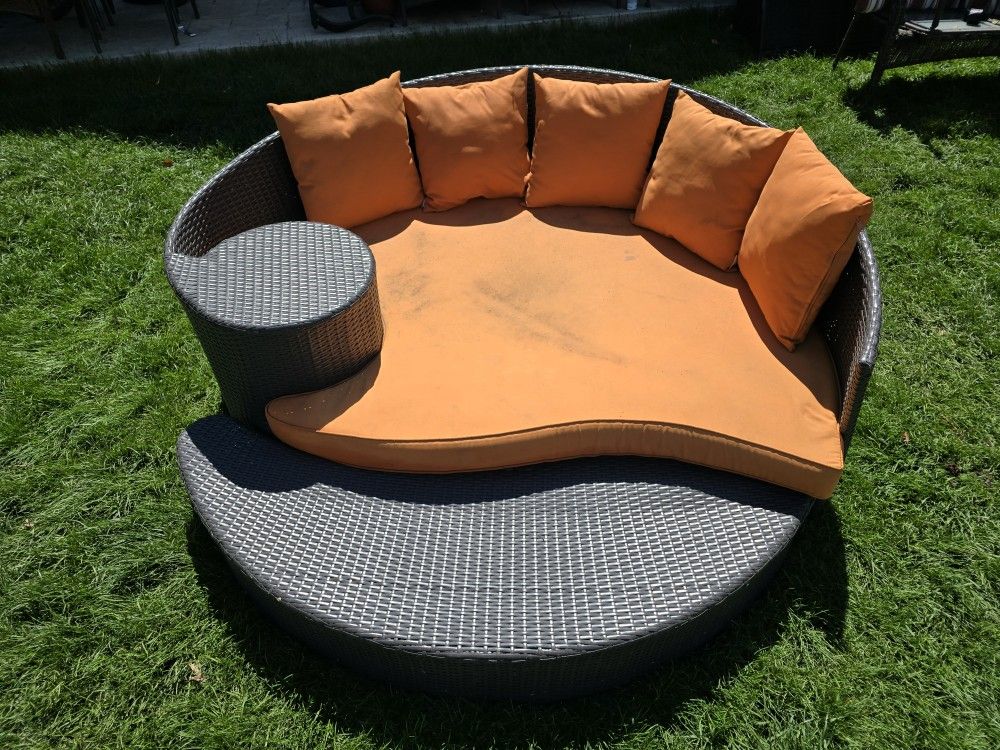 Whicker Patio Sofa