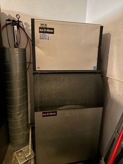 Ice-O-Matic Ice Machine & ice bin