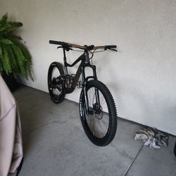 Giant Trance Advanced 2 Mountain Bike 