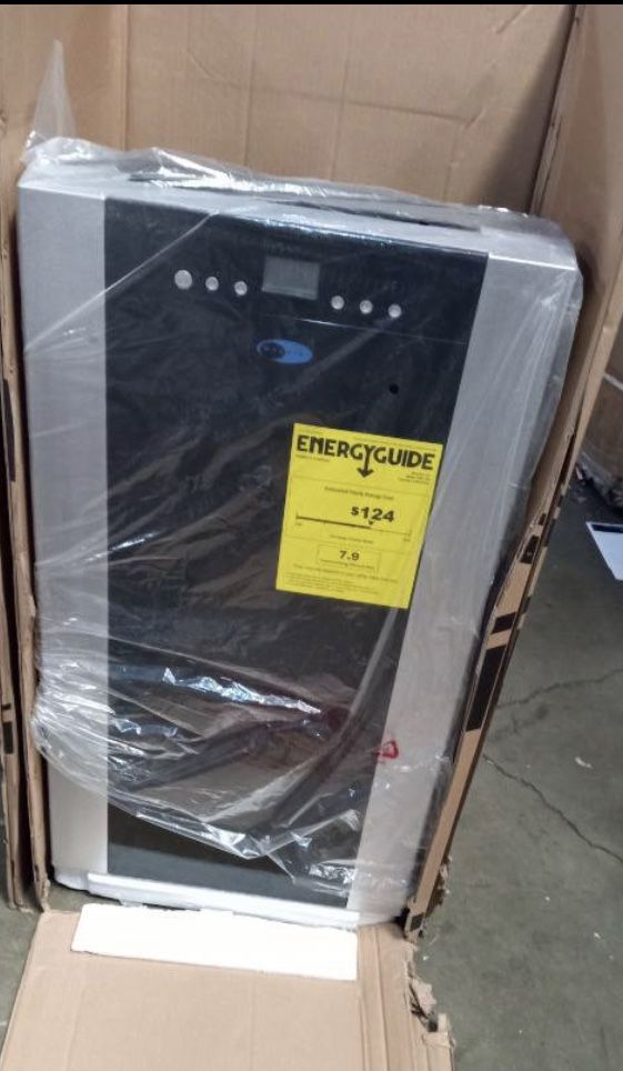 BRAND NEW DUAL HOSE WHYNTER PORTABLE AIR CONDITIONER 14,000 BTU