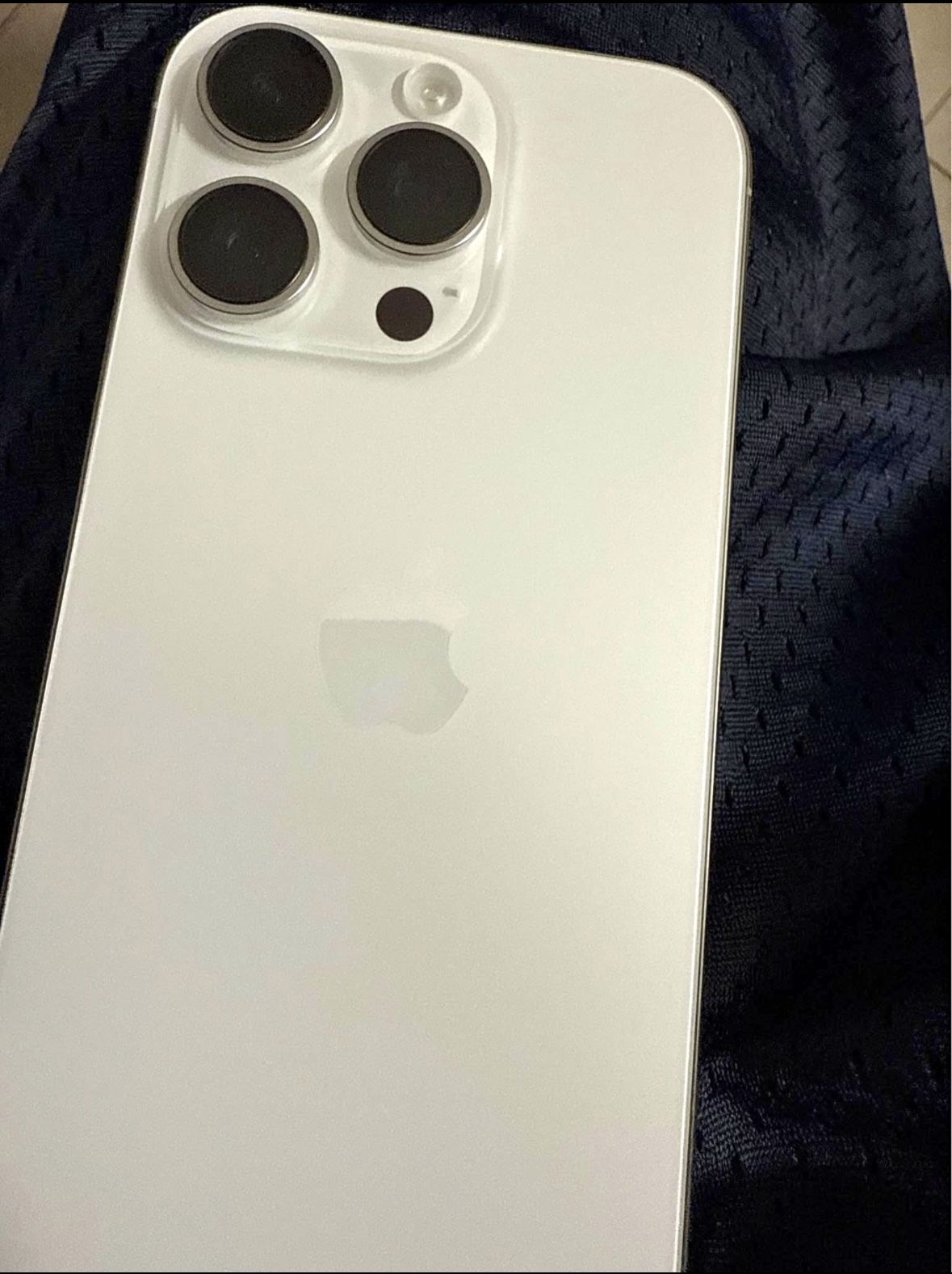 iPhone 16 Pro