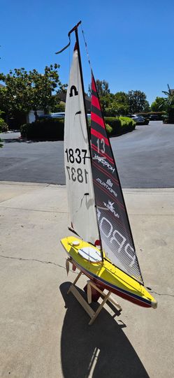 Soling 1 Meter RC Sailboat