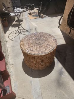 woven rattan coffee table very good condition