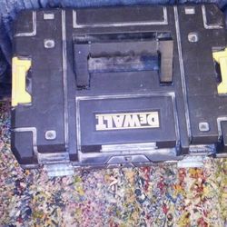 DeWalt Stack Tool Boxes (2)