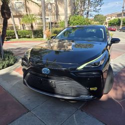 🔥 FOR SALE: 2023 Toyota Mirai 🔥

🖤 Black Exterior / Black Interior
📍Only 27,000 Miles
💰 $7,000
⚠️ Salvage Title