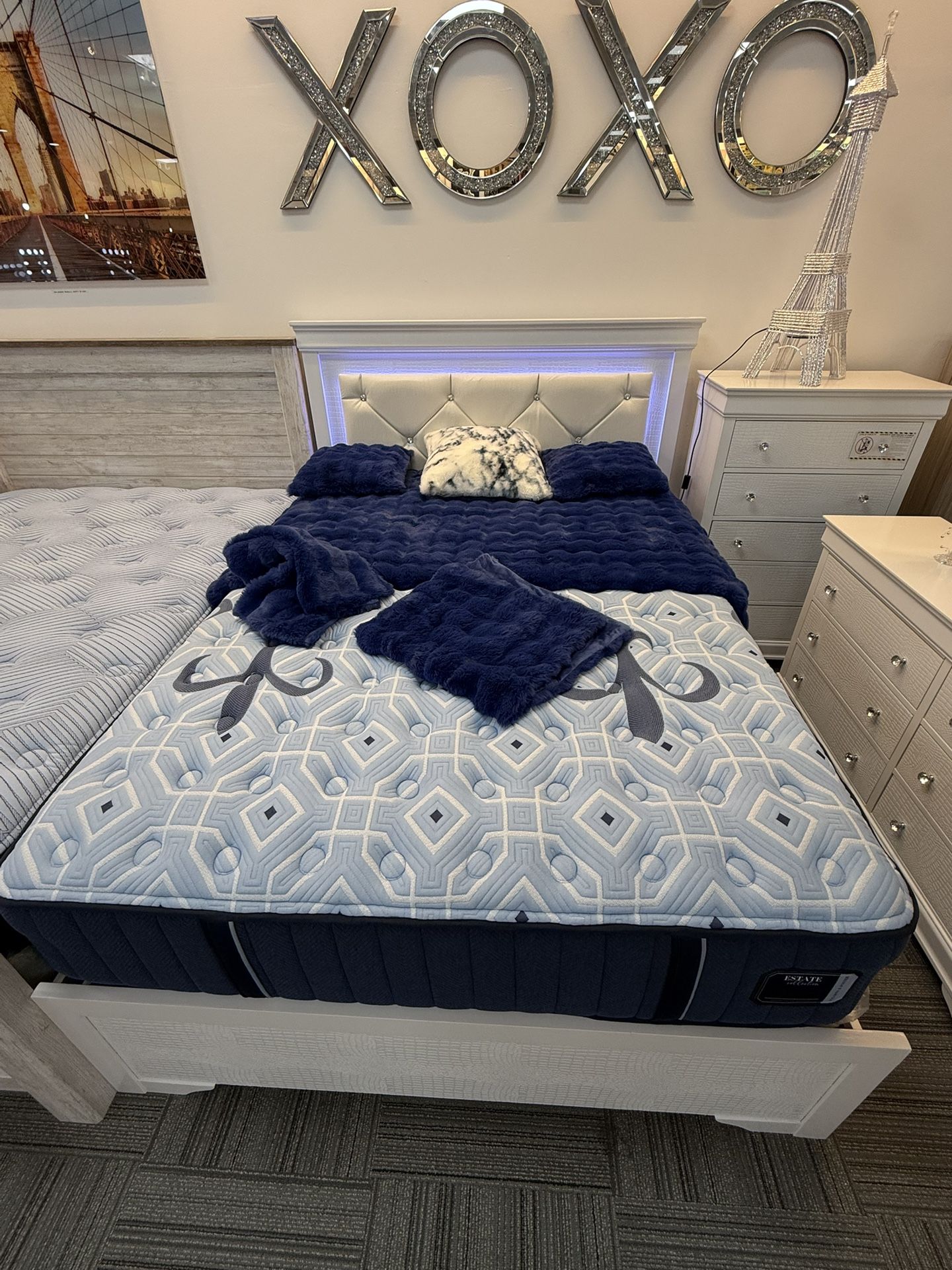 5-Piece LED Bedroom Set – Modern White Luxury Collection