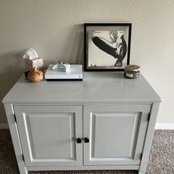 Cabinet / TV stand 